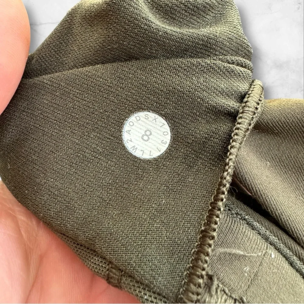Lululemon Raise The Barre Bra Olive Green‎ Womens Size 8